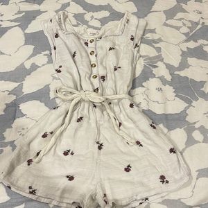 Abercrombie kids girl romper size 9/10